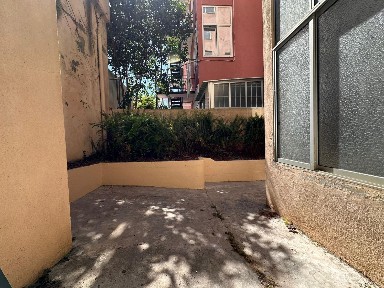 Apartamento T3 à venda na Rua Barão de Sabrosa