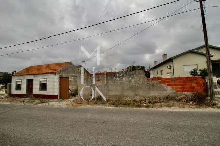 Casa ou moradia à venda na Rua Principal s/n