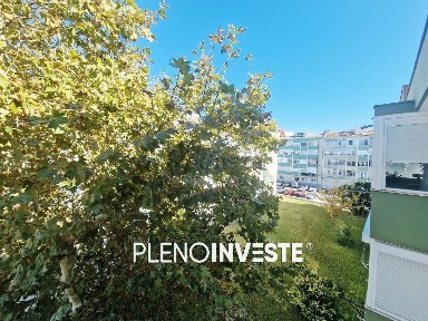 Apartamento T2 à venda na Rua das Flores s/n