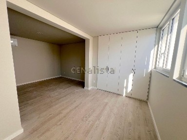 Arrendamento de apartamento T3 na Rua Alexandre Herculano, 16 /22