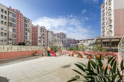 Arrendamento de apartamento T1 na Rua Pedro Monjardino