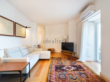 Arrendamento de apartamento T1 no Calçada da Ajuda, 246