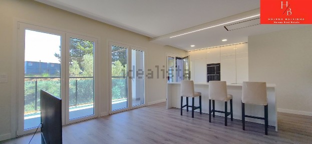 Arrendamento de apartamento T2 na Rua Marechal Gomes da Costa, 86