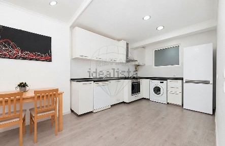 Arrendamento de apartamento T1 na Rua da Eira