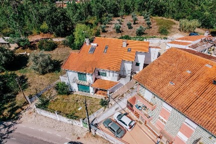 Casa ou moradia à venda em Eiras e São Paulo de Frades
