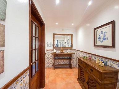Moradia geminada à venda na Rua Baixo