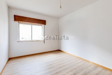 Apartamento T4 à venda em Marrazes e Barosa