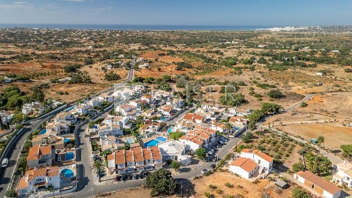 Apartamento T1 à venda no Centro de Guia