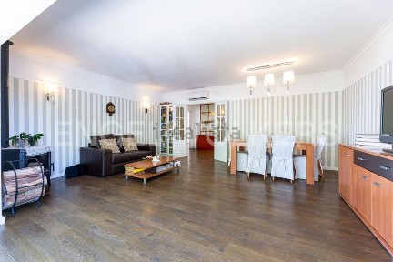 Apartamento T2 à venda na Ponte de Santiago