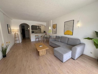 Apartamento T1 à venda na Rua Vale Mangude