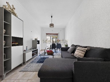Apartamento T2 à venda no Centro do Feijó