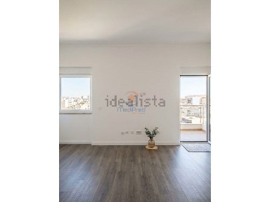 Apartamento T3 à venda na Avenida Bocage