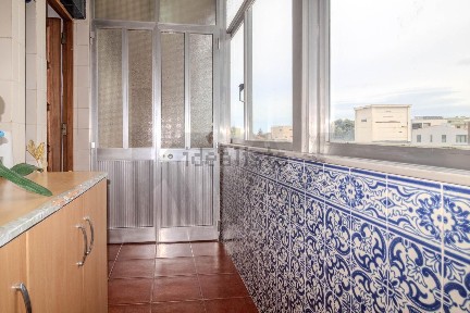 Apartamento T4 à venda na Rua Padre António Vieira s/n