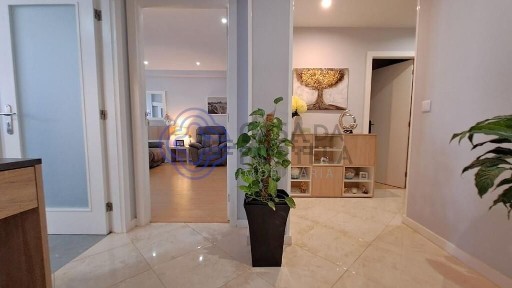 Apartamento T3 à venda na Rua Manuel Francisco de Araújo s/n