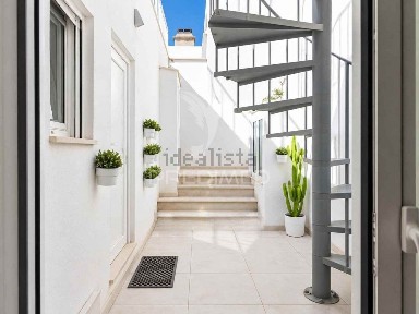 Apartamento T1 à venda na Praça de Espanha - Sete Rios