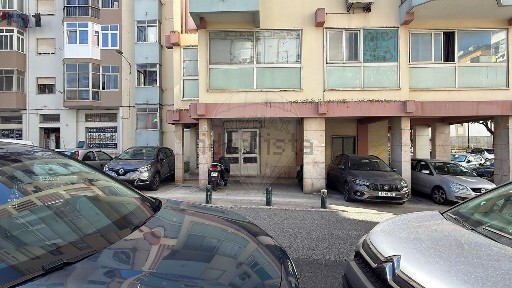 Apartamento T2 à venda na Rua Che Guevara
