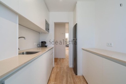Arrendamento de apartamento T2 na Rua António José da Silva