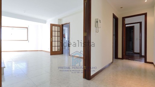Apartamento T2 à venda na Carreira - Cidade Jovem - Venda Nova