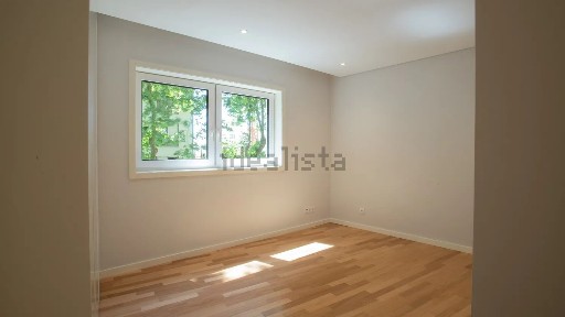 Apartamento T3 à venda na Rua de Gondarém s/n