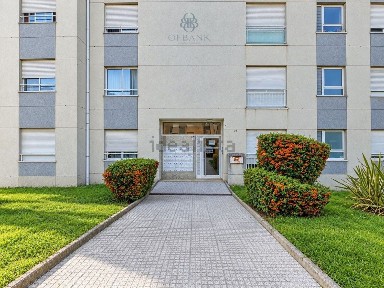 Apartamento T2 à venda na Rua Doutor Júlio Pires