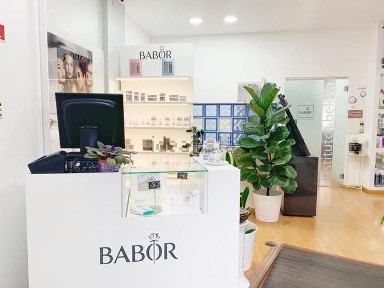 Arrendamento de espaço comercial na Rua de Pedrouços