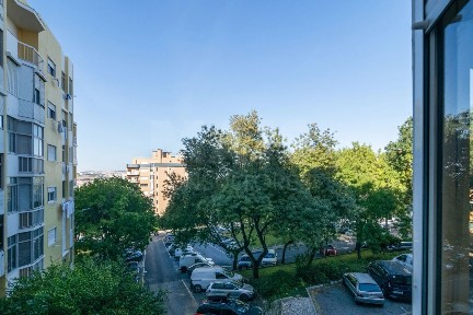 Apartamento T2 à venda na Praceta do Infantário