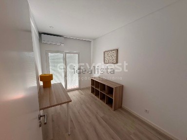 Arrendamento de apartamento T3 na Montalvão