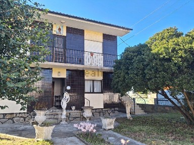 Moradia independente à venda em Arcozelo