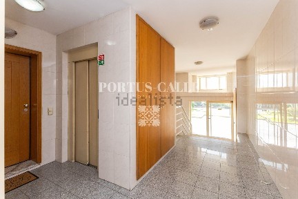 Apartamento T2 à venda na Rua Casal s/n