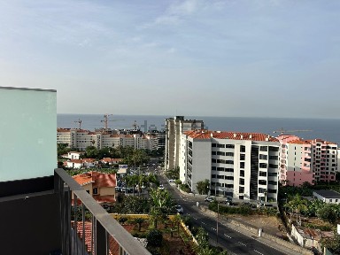 Apartamento T2 à venda na Rua Alto do Amparo, 7