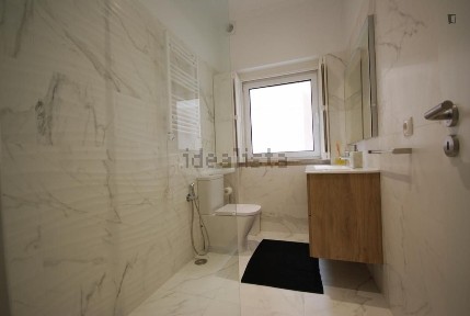 Arrendamento de apartamento T2 na Rua Jacinta Marto