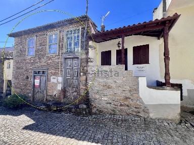 Moradia em banda à venda na Rua do Loureiro, 2