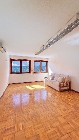 Apartamento T2 à venda na Avenida Sacadura Cabral, 247