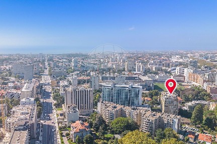 Apartamento T3 à venda na Avenida da Boavista