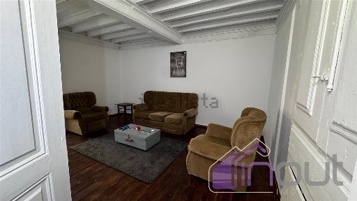 Moradia independente à venda em Escalos de Baixo