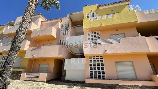 Arrendamento de apartamento T2 na Rua Dom Jerónimo Osório, 12