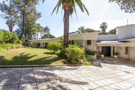 Casa ou moradia à venda na Rua do Pinhal, 325