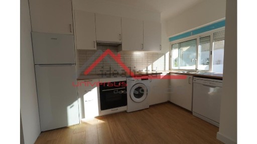 Apartamento T2 à venda na Rua Gil Vicente