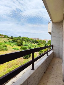 Apartamento T4 à venda na Estrada da Luz