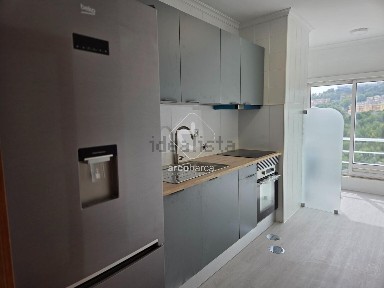 Apartamento T3 à venda na Avenida Doutor Fernando Melo s/n