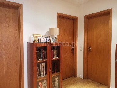 Moradia independente à venda em Avintes