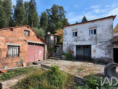 Moradia independente à venda em Carvoeiro