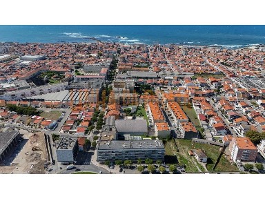 Apartamento T3 à venda na Rua 5 de Outubro