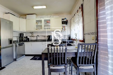Apartamento T2 à venda na Travessa de Santo Estevão