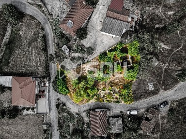 Herdade à venda na Rua do Outeiro s/n