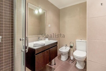 Arrendamento de apartamento T2 na Rua do Vigário