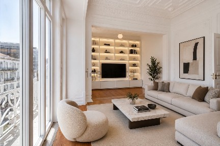 Apartamento T5 à venda na Avenida Duque de Ávila, 24