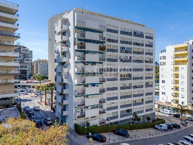 Apartamento T1 à venda na Rua Engenheiro Francisco Bívar, 3