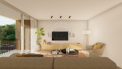Apartamento T2 à venda em Branca