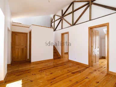 Apartamento T2 à venda na Travessa das Inglesinhas nº 5